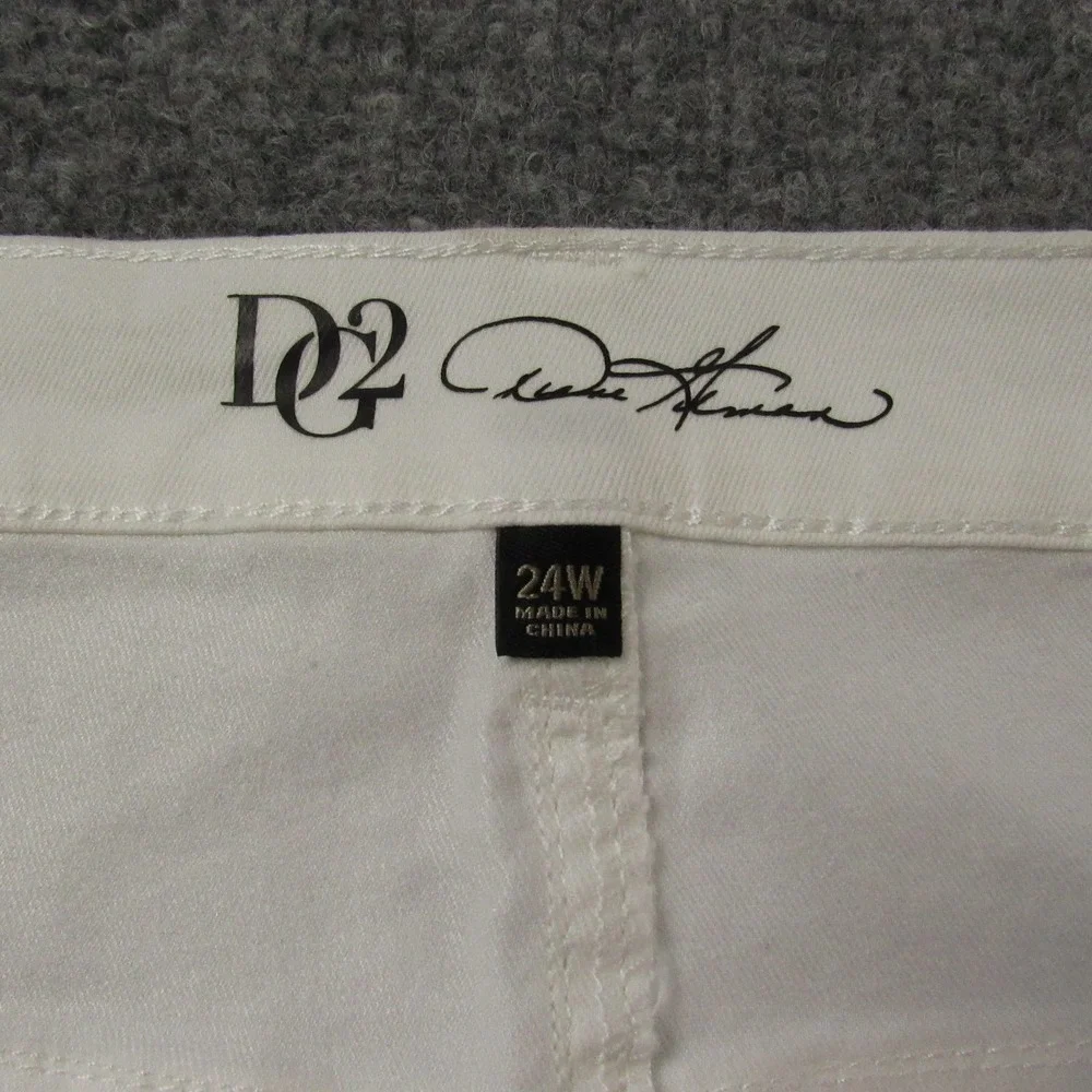 DG2 Pants Womens 24W White‎ Star Embroidered Cropped Raw Hem Stretch Jeans